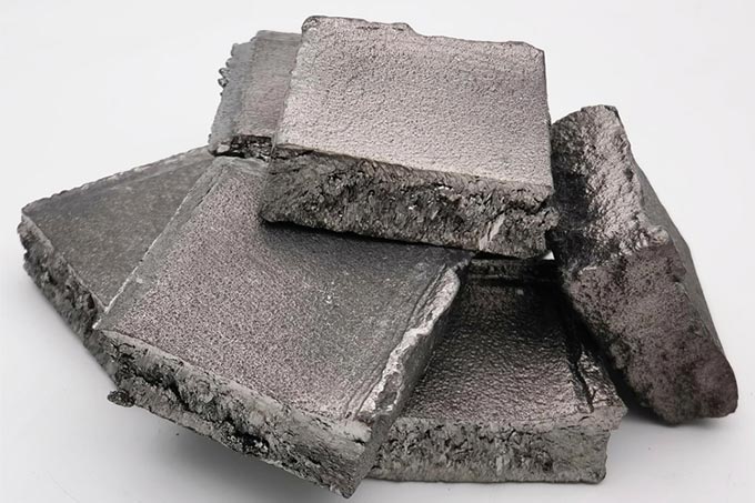 Erbium Metal (Er Metal) - Rare Earth Metals & Master Alloys - Dalian Niushang Technology Studio