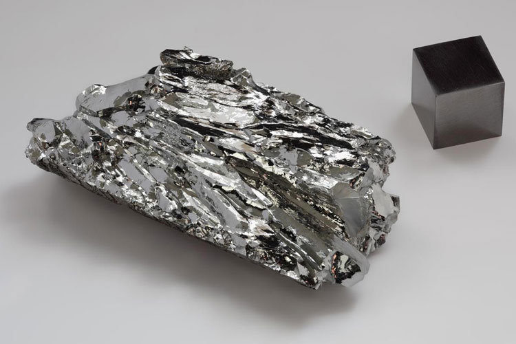 Europium Metal (Eu Metal) - Rare Earth Metals & Master Alloys - Dalian Niushang Technology Studio