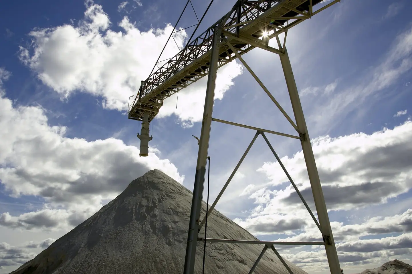 Rare Earth Market Outlook September 2026: Risks Mount